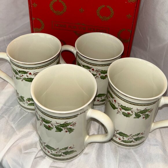 Konitz "Christmas Holly" Mugs - Picture 8 of 8